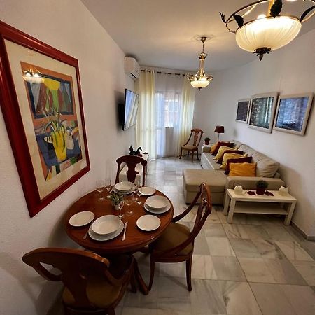 Synergy Apartment, 2 Bedroom, City Center By Namaste Elite ตอร์เรโมลิโนส ภายนอก รูปภาพ