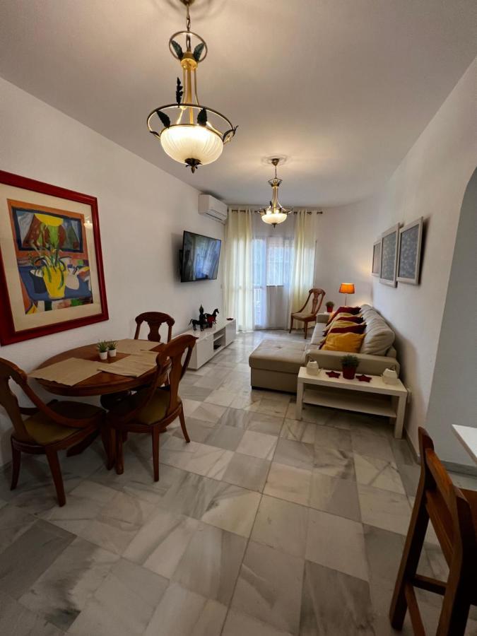 Synergy Apartment, 2 Bedroom, City Center By Namaste Elite ตอร์เรโมลิโนส ภายนอก รูปภาพ