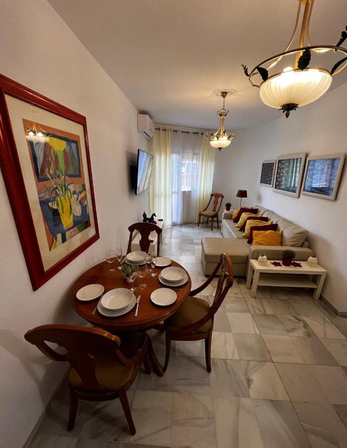 Synergy Apartment, 2 Bedroom, City Center By Namaste Elite ตอร์เรโมลิโนส ภายนอก รูปภาพ