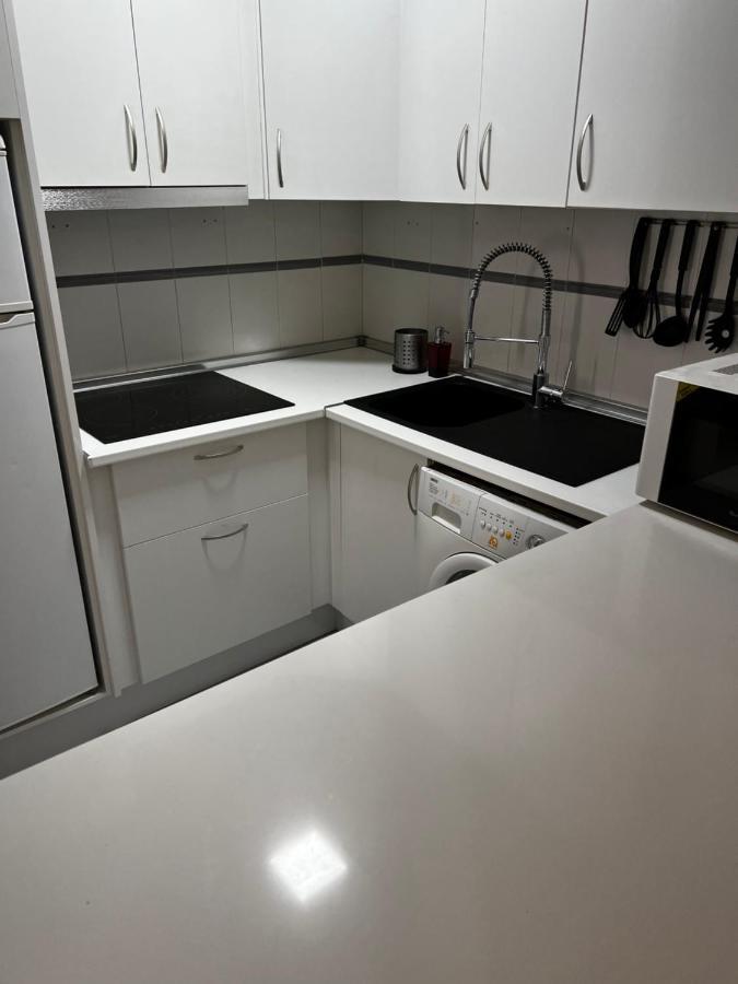 Synergy Apartment, 2 Bedroom, City Center By Namaste Elite ตอร์เรโมลิโนส ภายนอก รูปภาพ