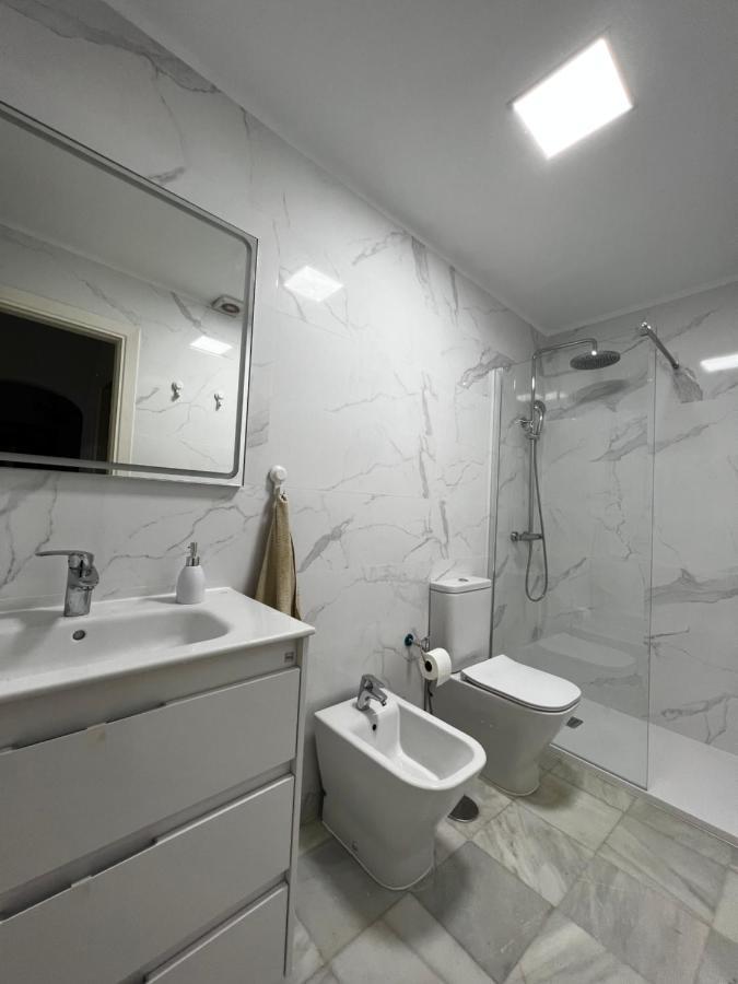 Synergy Apartment, 2 Bedroom, City Center By Namaste Elite ตอร์เรโมลิโนส ภายนอก รูปภาพ