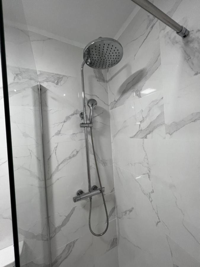 Synergy Apartment, 2 Bedroom, City Center By Namaste Elite ตอร์เรโมลิโนส ภายนอก รูปภาพ